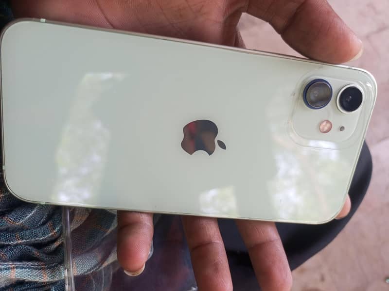 Apple iPhone 12 2