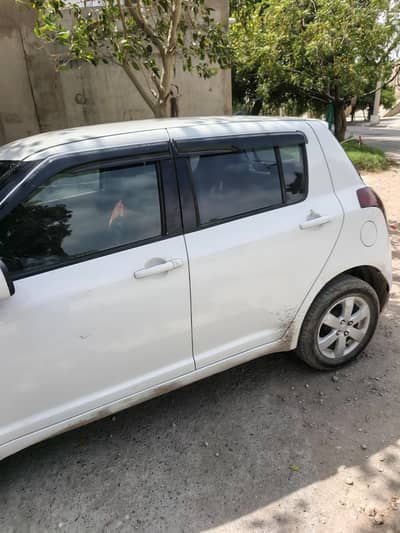 Suzuki Swift 2011