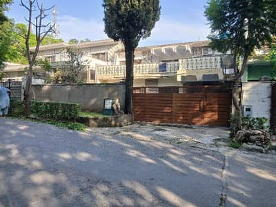 511 Square Yards Nice Located Cda Transfer 5 Bed 2 Kitchen Double Unit Cda Transfer House Available In F-10/1