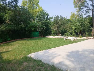 G10/4,30*50,Corner Double Storey House Front Open With Land