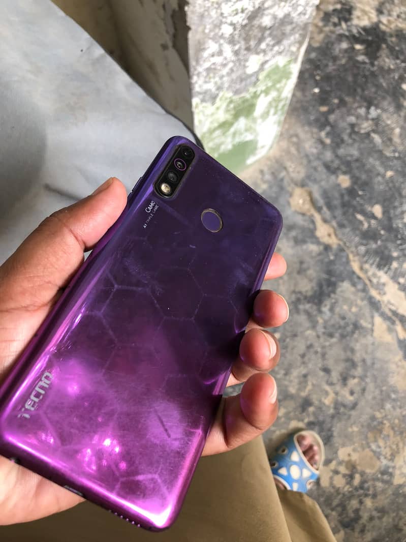 Tecno CAMON 11 2