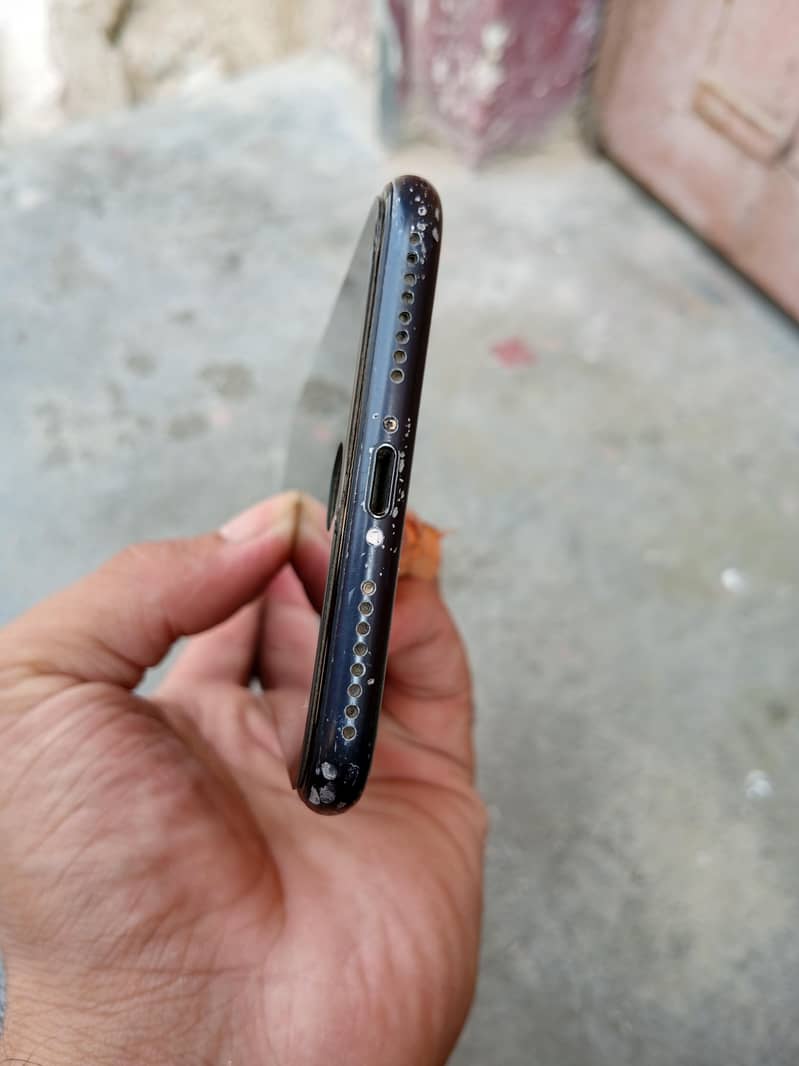 Apple iPhone 7 2