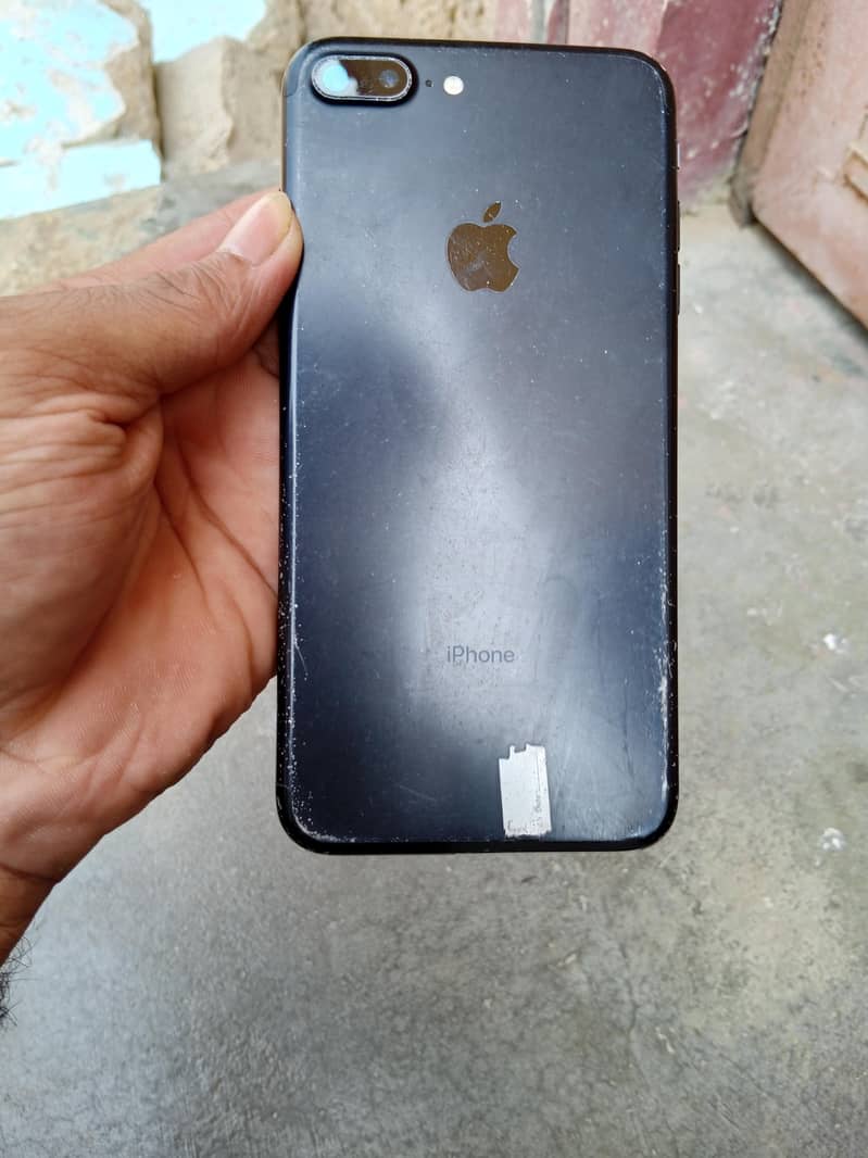 Apple iPhone 7 10