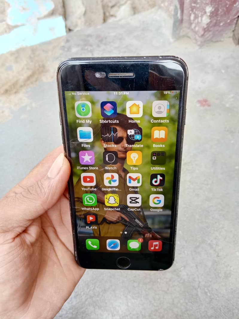 Apple iPhone 7 11