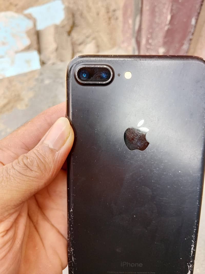 Apple iPhone 7 12