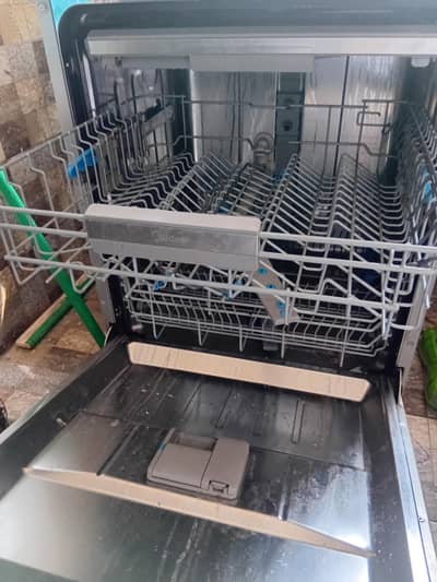 dishwashwer