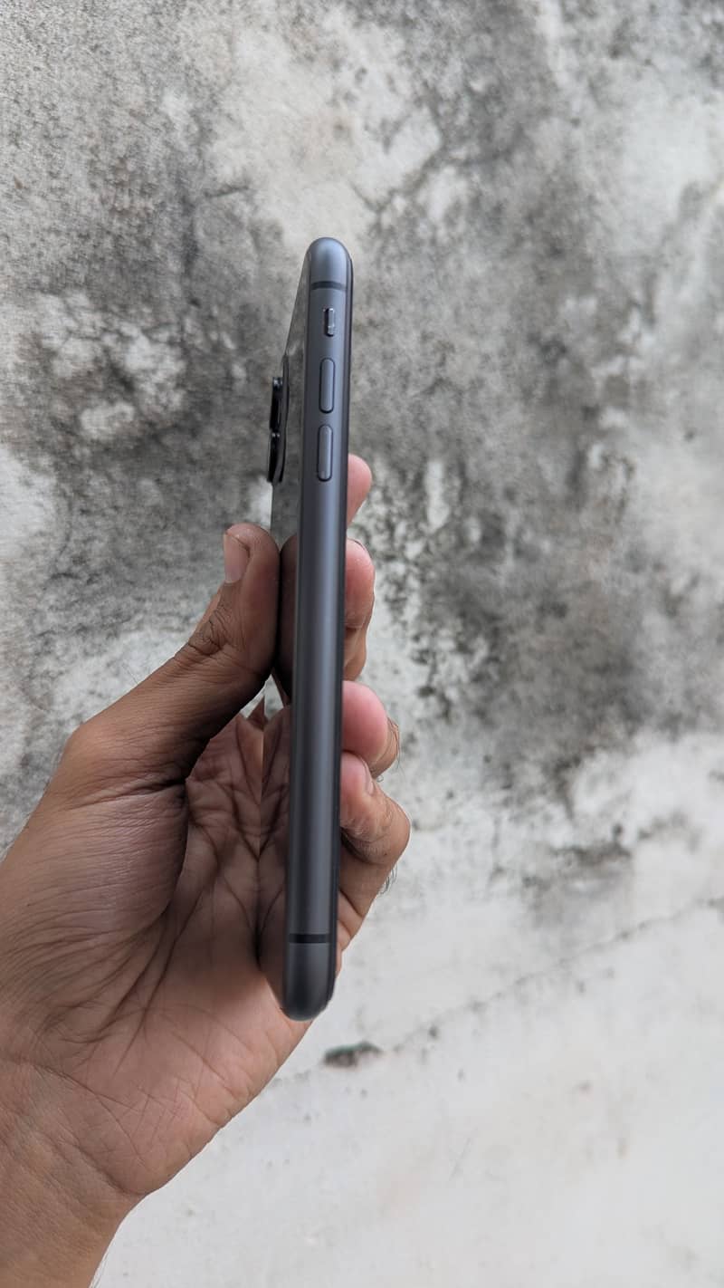 Apple iPhone 11 1