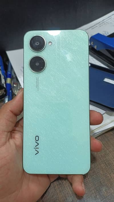 Vivo Y03 4+4 GB / 128 GB