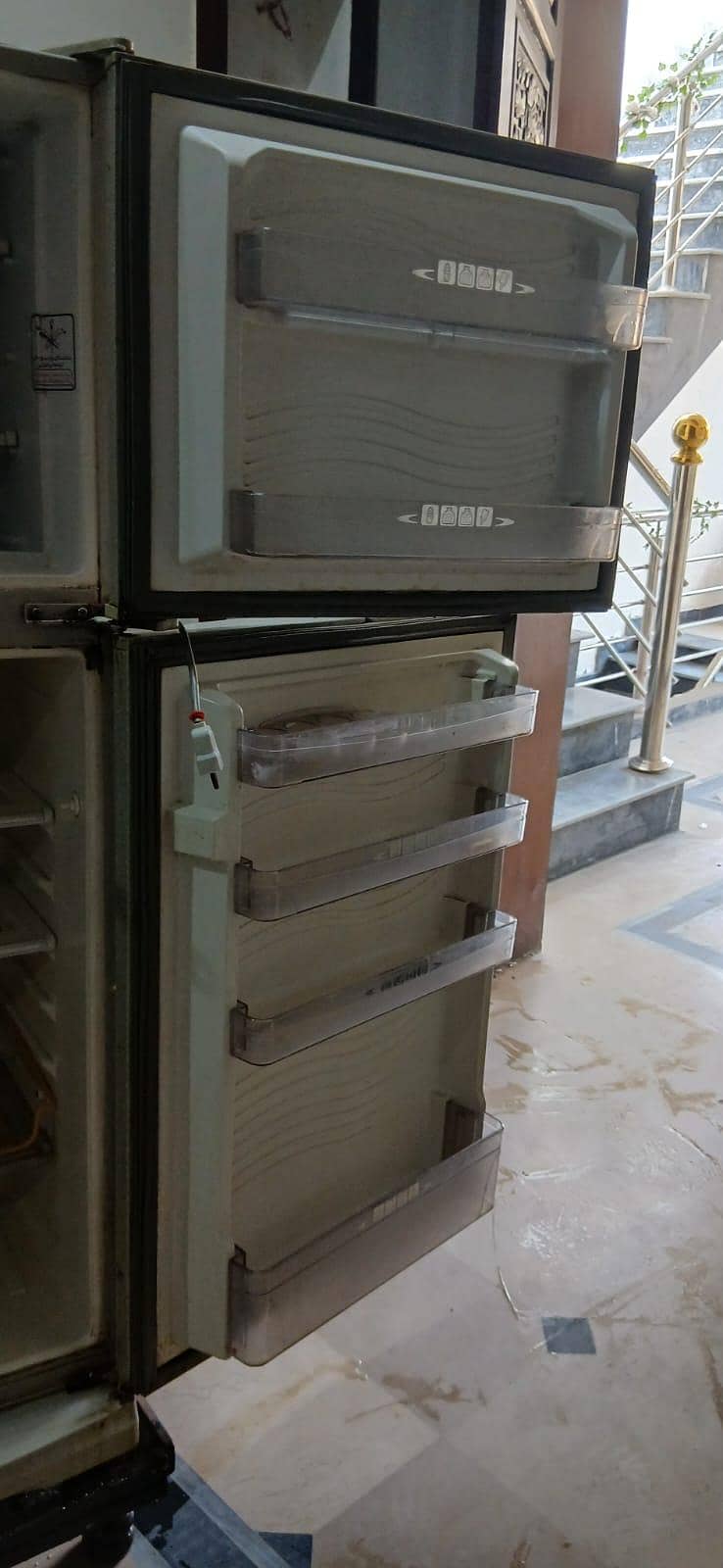 Dawlance refrigerator 3