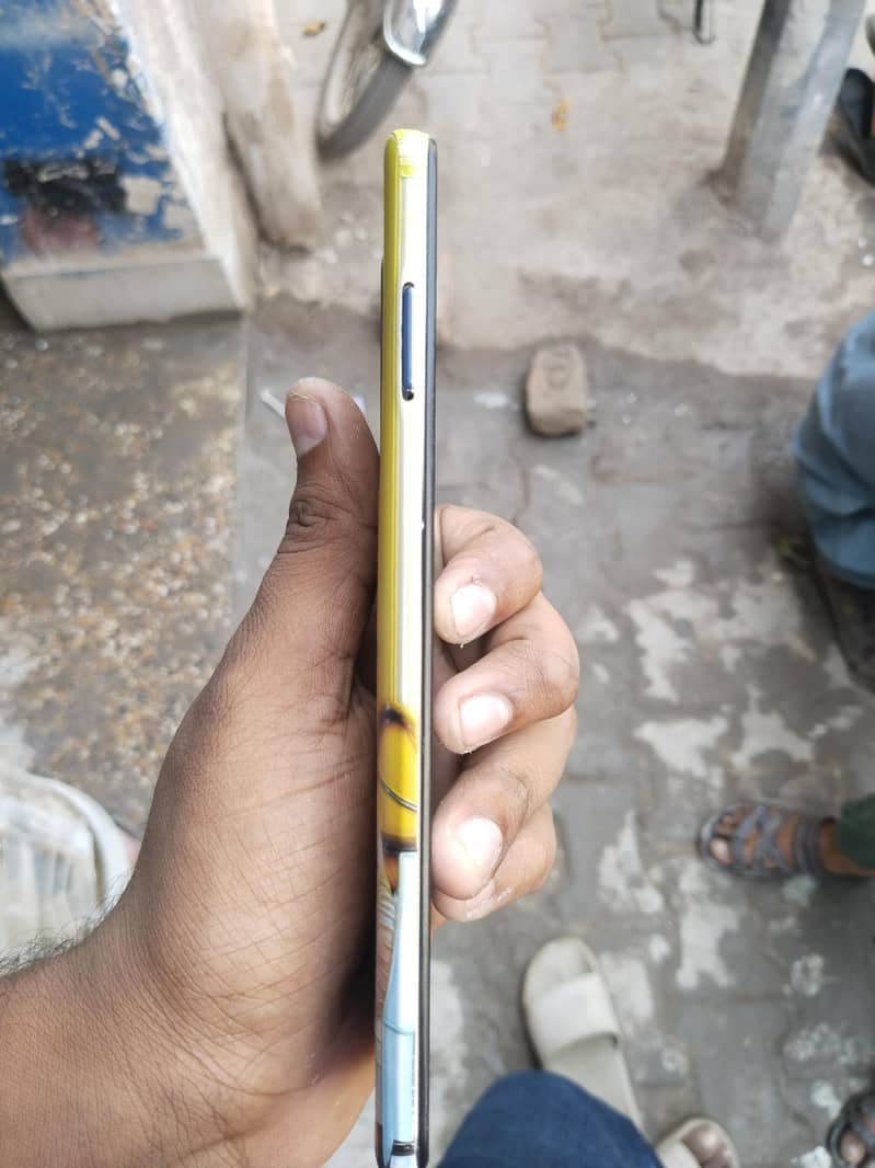 Infinix Note 11 Pro 4
