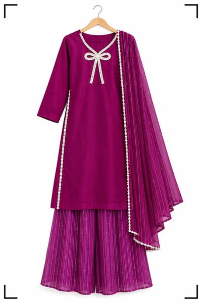 dress for mehndi