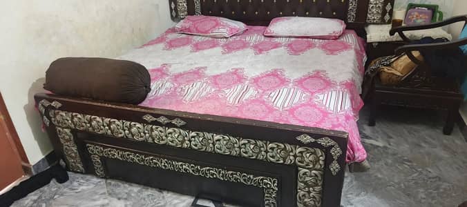 King size bed