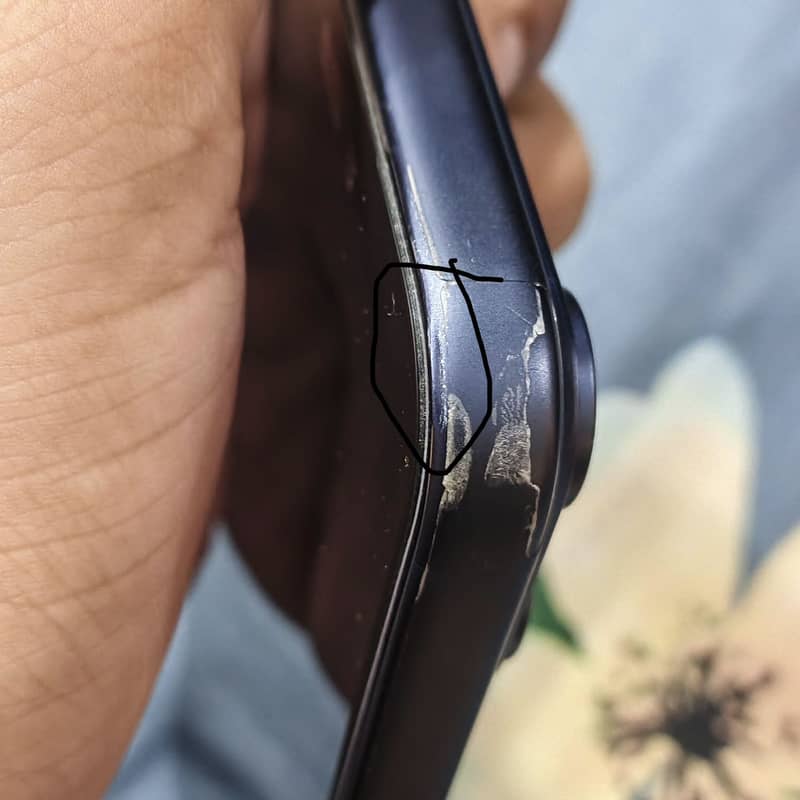 Apple iPhone 17 Pro Max 4
