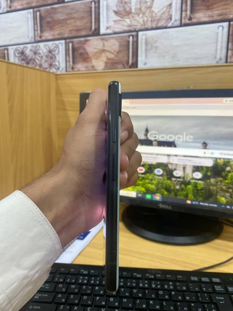 Google Pixel 6a 2