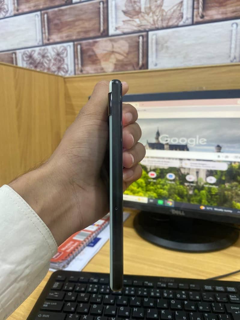 Google Pixel 6a 3