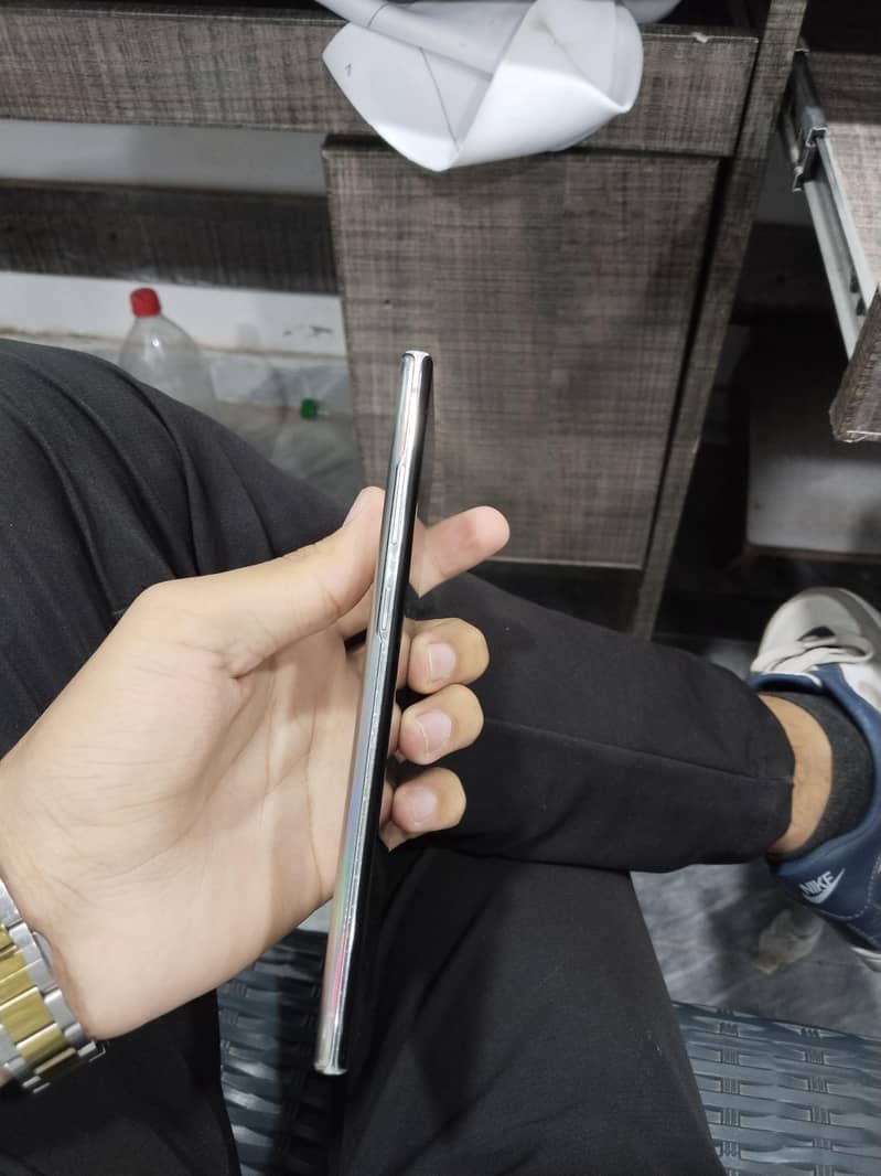 Samsung Mobile Note 10 Plus 2