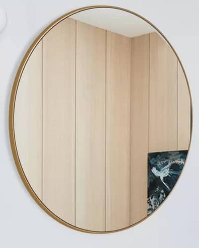 round mirror