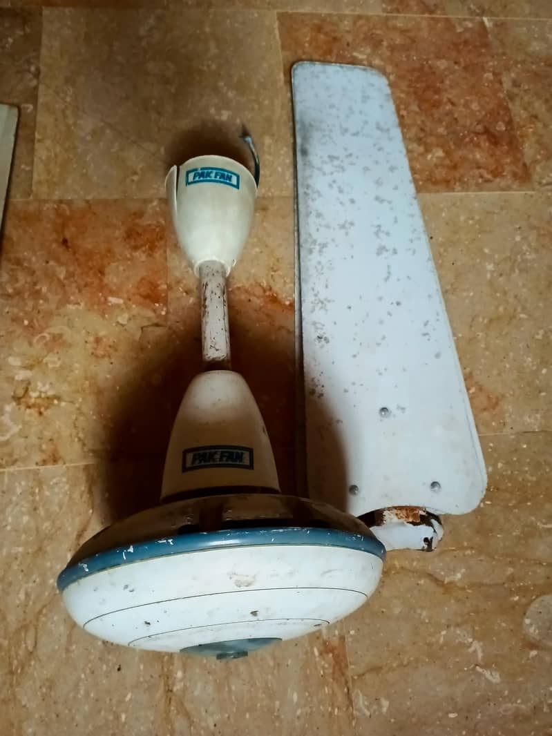 Ceiling fan 4