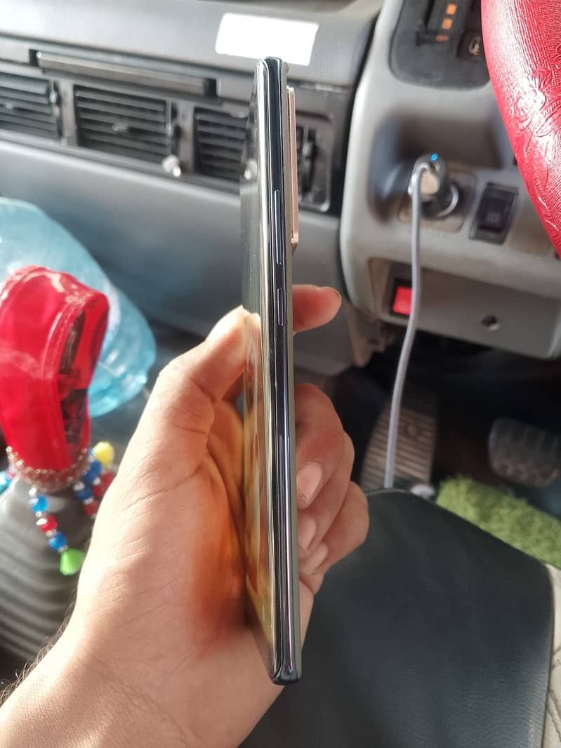 Infinix Note 40 Pro 3