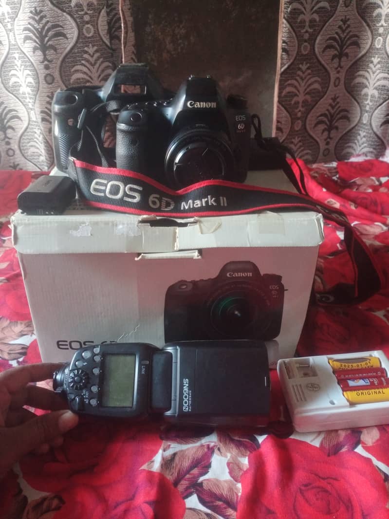 Canon 6D Mark2 2