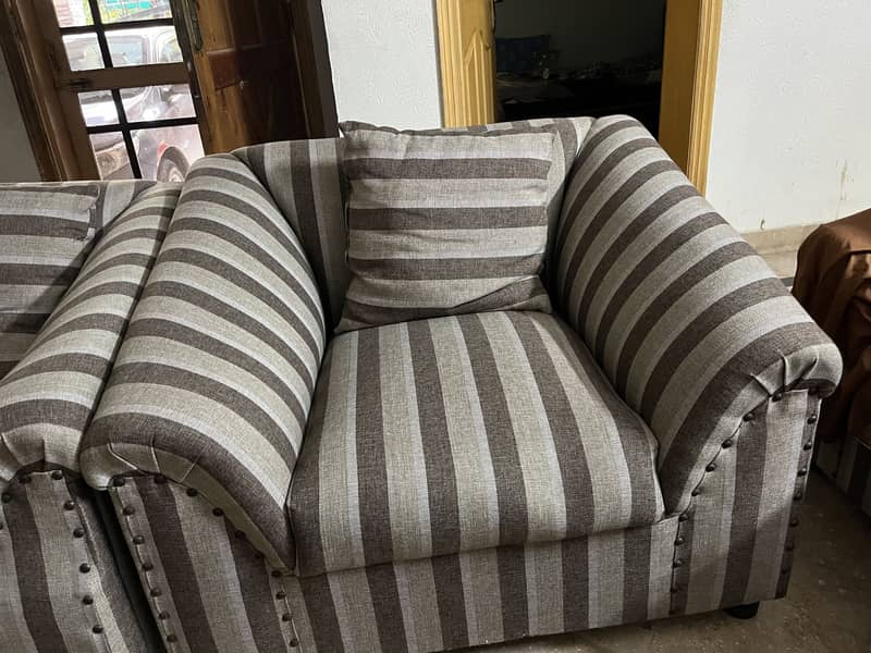 7 Seater Sofa 1