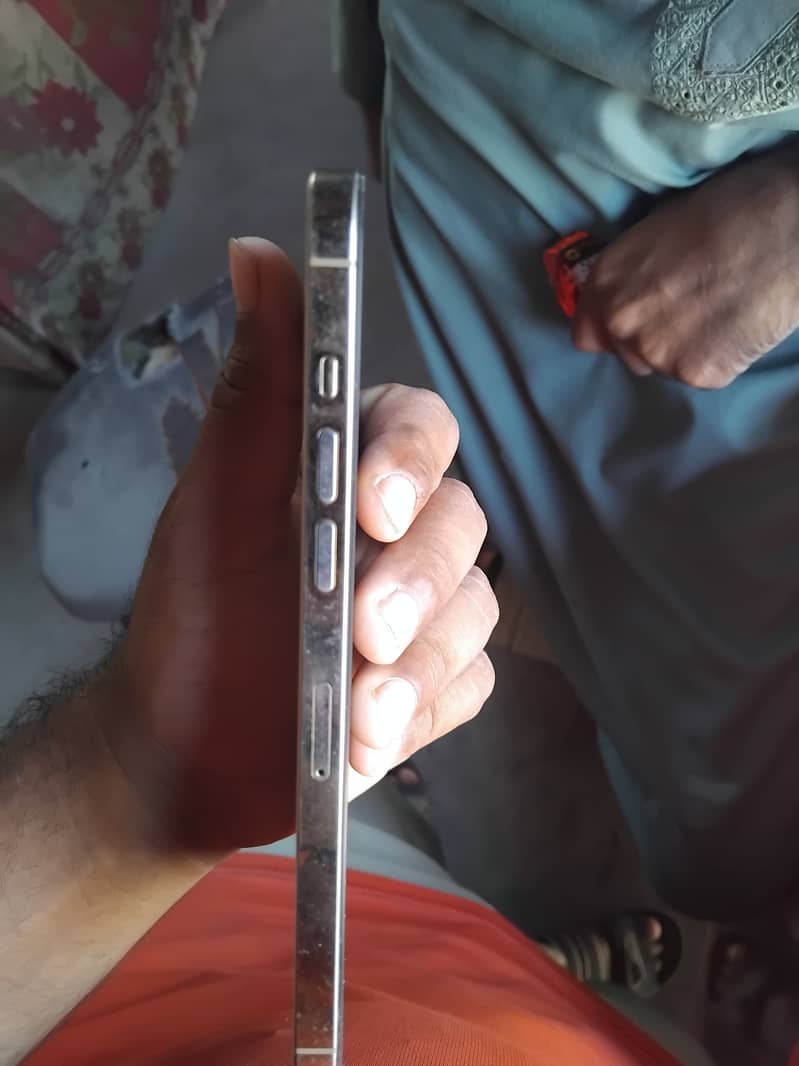 Apple iPhone 12 Pro Max 5