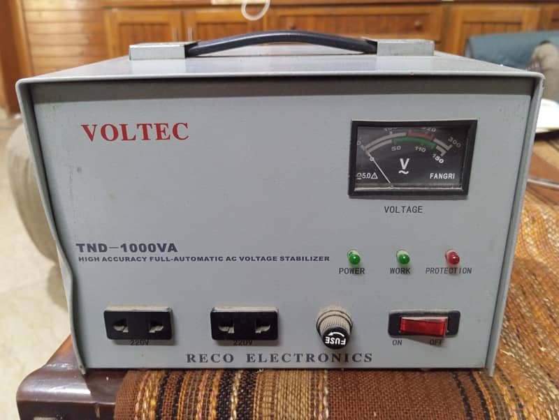 General 2000 watt stabilizer 4