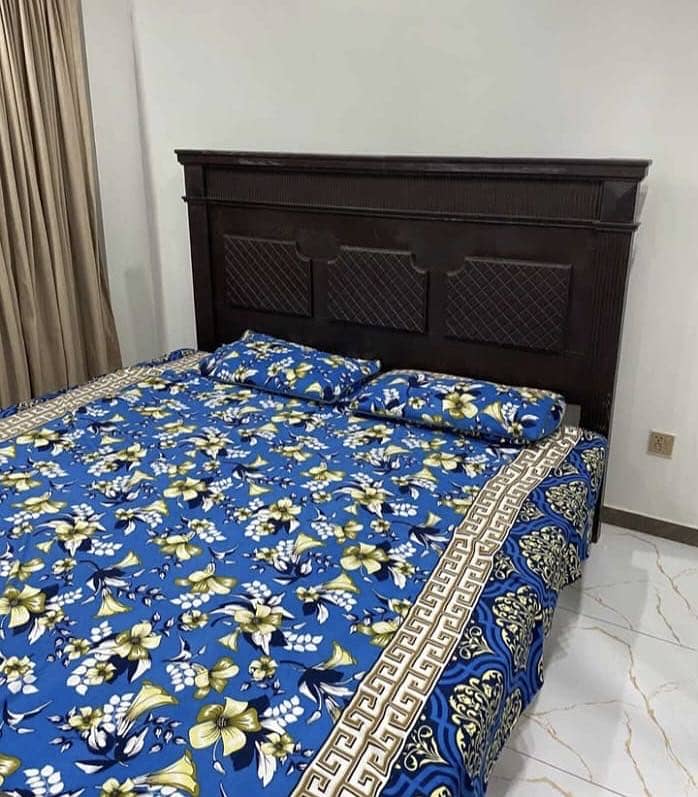 King size bed 2