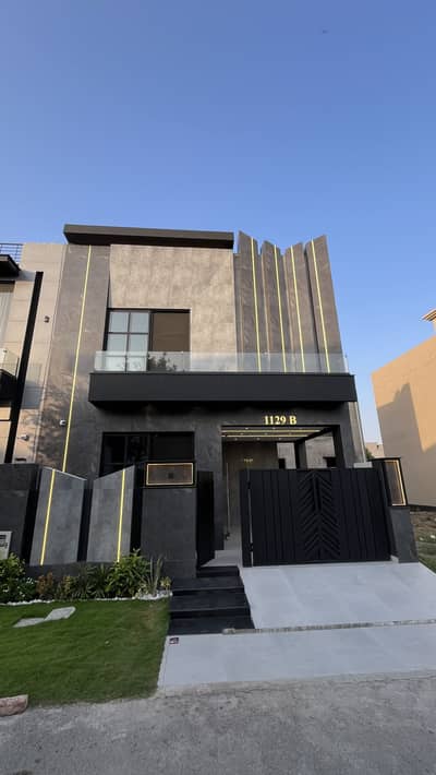 DESIRE HOMES 5 MARLA 9 TOWN