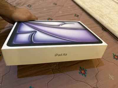 Apple iPad Air M4 11” 128GB Wi-Fi | 100% Battery | 1 year AppleCare