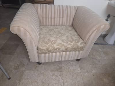 5-Seater Fabric Sofa Set for Sale in Good Condition