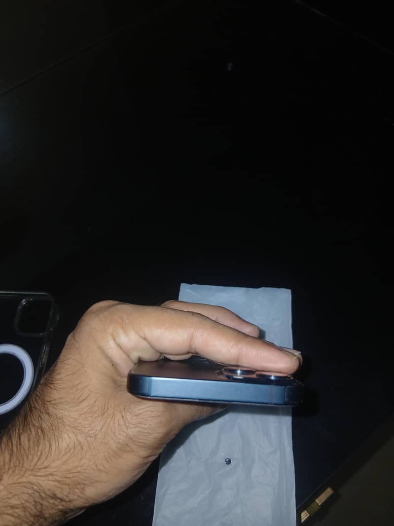 Apple iPhone 13 7