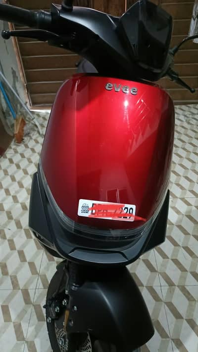 Ever S1 electric scooter 2026 model just 1320km driven like brand new