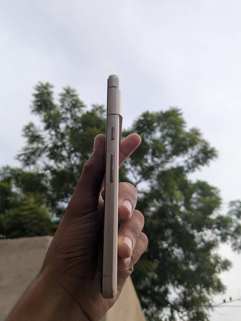 Google Pixel 7 3