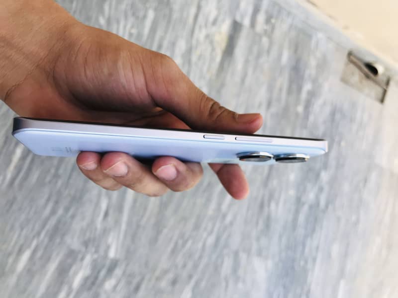 Xiaomi Redmi Note 13 Pro Plus 3