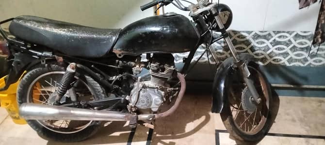 Superpower Deluxe 125cc 2010