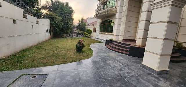 BRAND NEW FULL HOUSE FOR RENT IN F-7