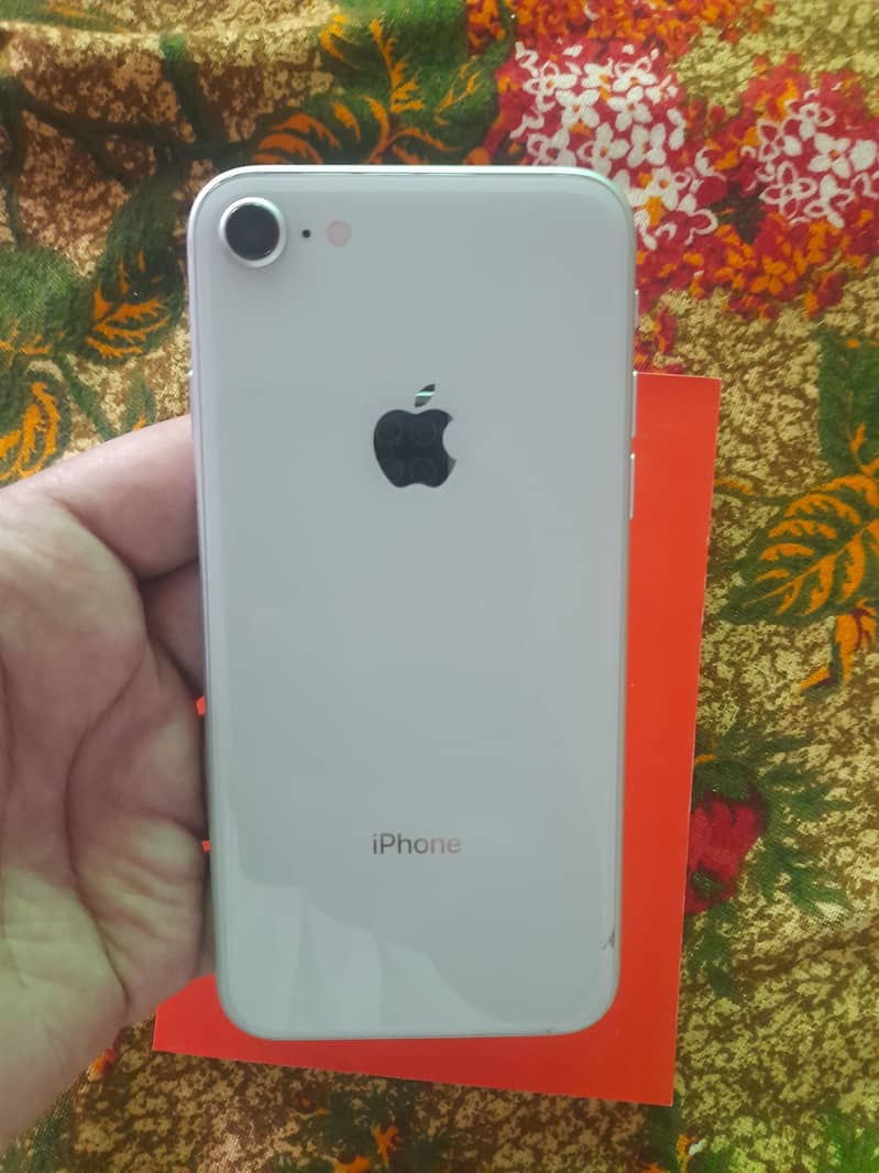 Apple iPhone 8 0