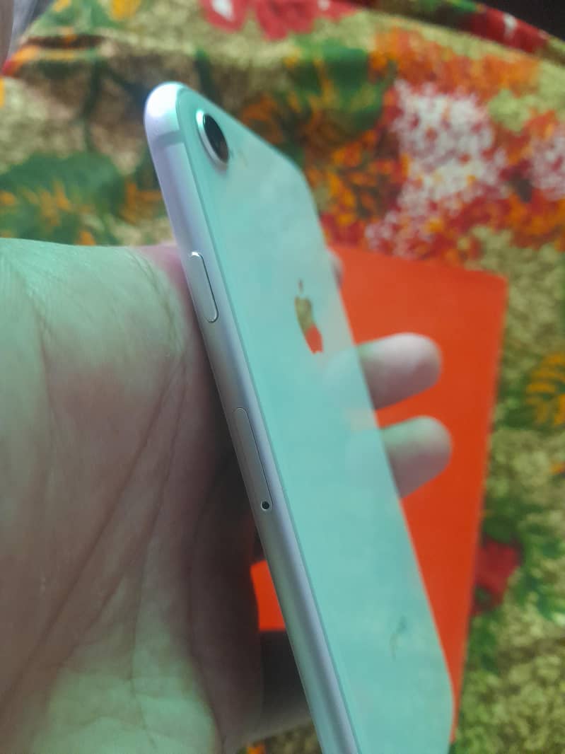 Apple iPhone 8 2
