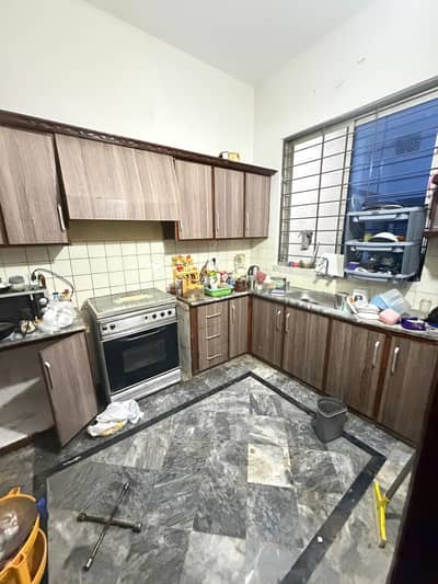08 Marla Separate Ground Portion Available For Rent (Near Hafiz Sweets)