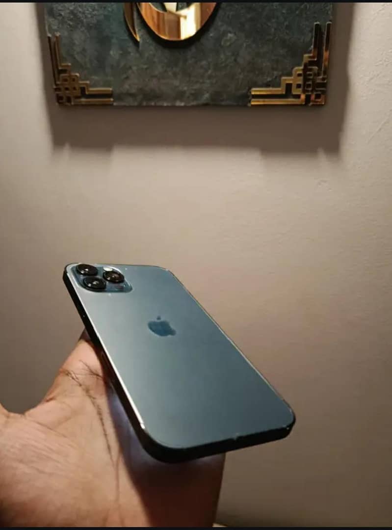 iphone 12 pro max 1