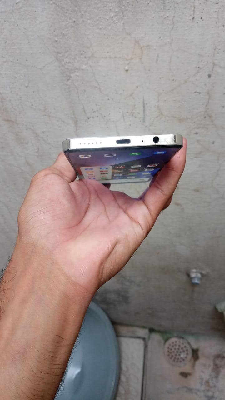 Tecno CAMON 20 2