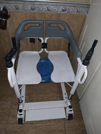 Patient Hydraulic lifter chair