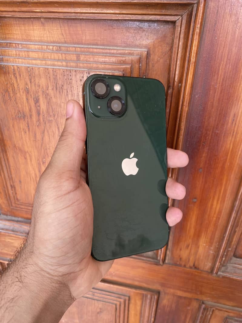 Apple iPhone 13 2