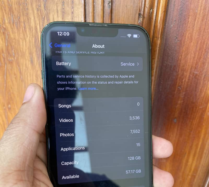 Apple iPhone 13 6