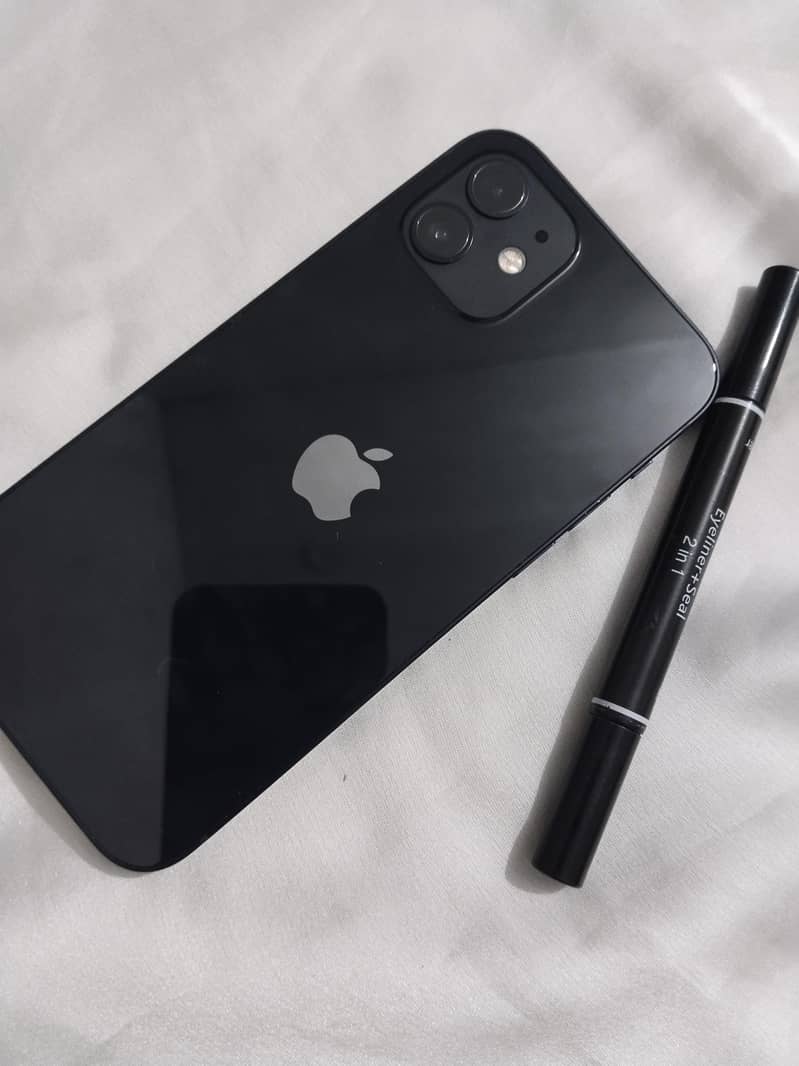 Apple iPhone 12 2