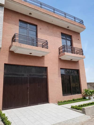Prime Location In Sabzazar Scheme House For sale Sized 5 Marla