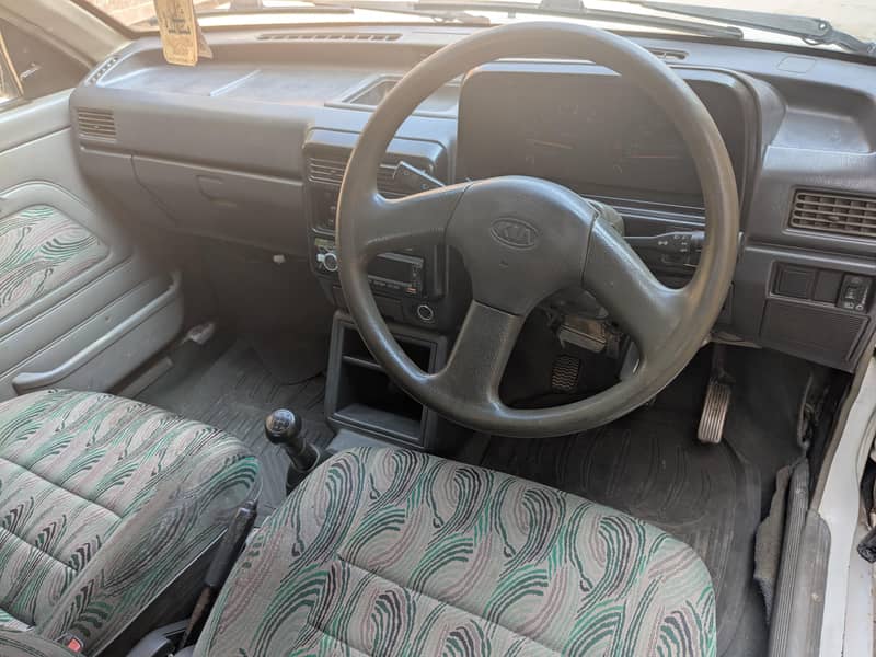 KIA Classic 2000 9