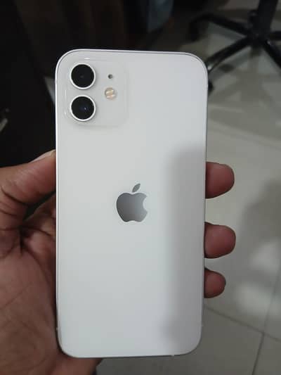 Apple iPhone 12