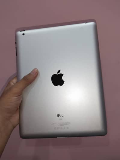 Apple iPad 4th Generation 32GB WiFi | Original Screen & Cable